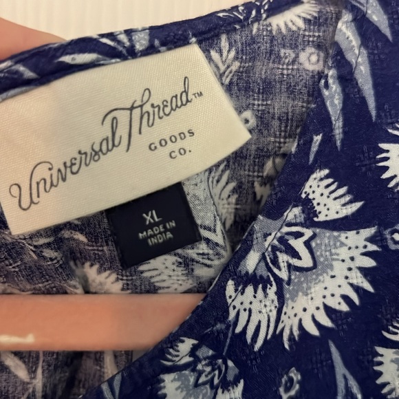 Universal Thread Floral Peplum Blouse - Picture 2 of 5